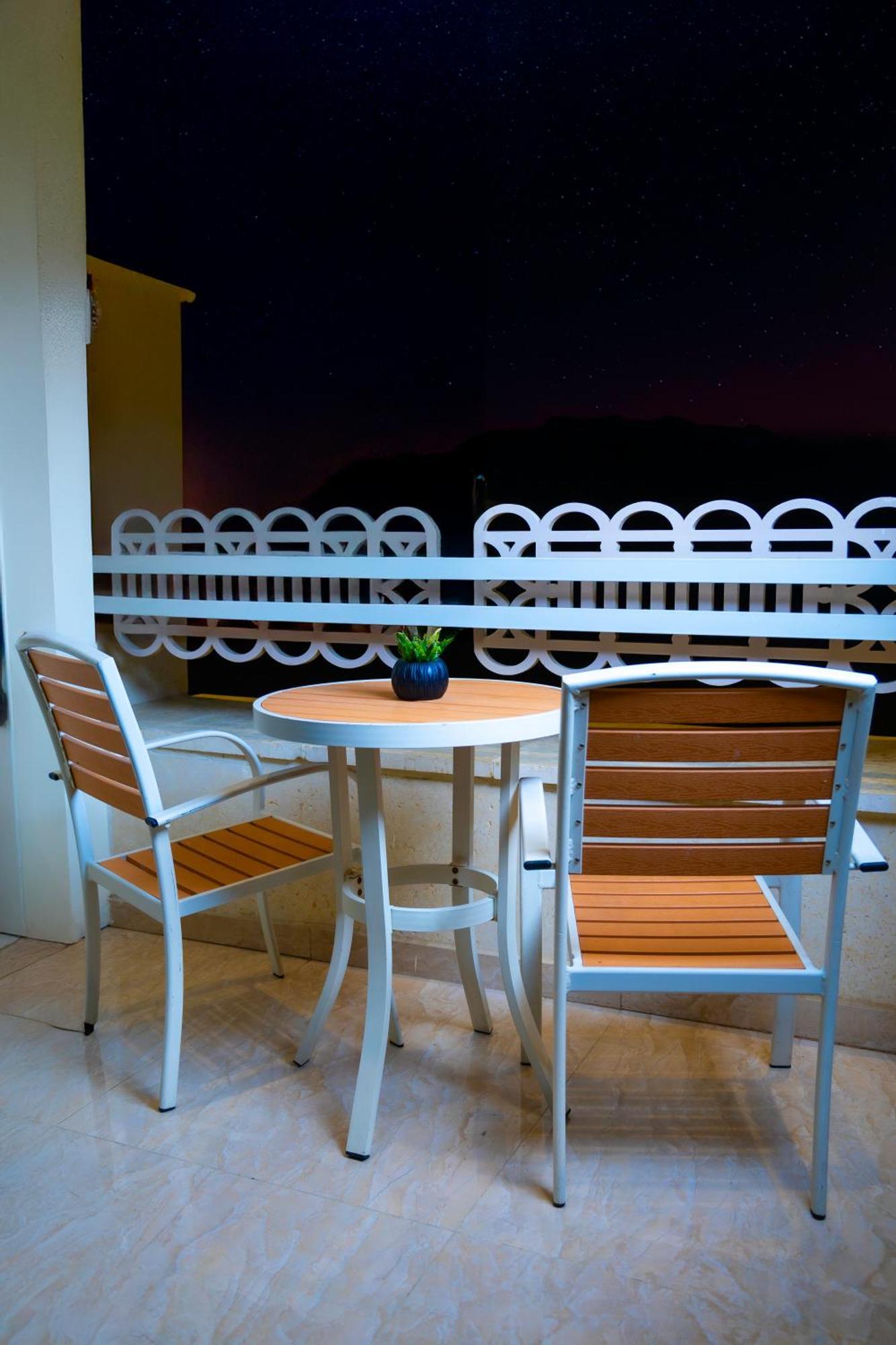 فندق Opal 4*